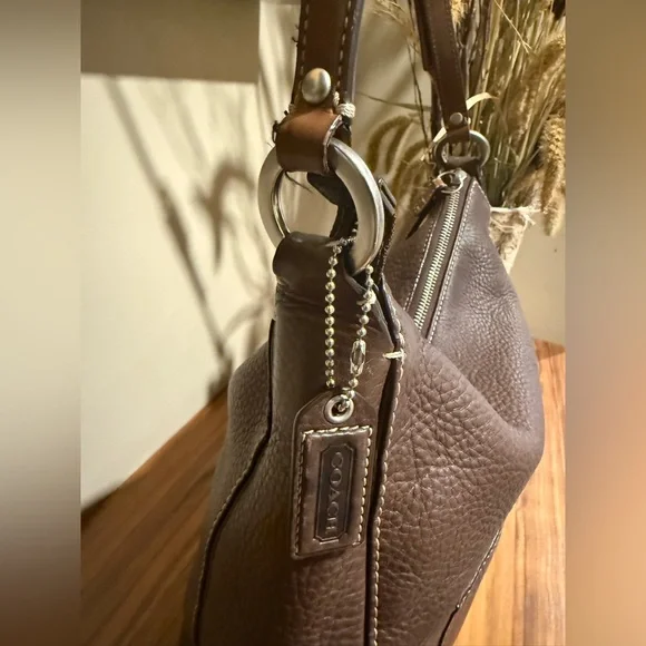 Coach 2007 Brown Pebbled Leather Hobo J0782-F10891 - Picture 4 of 9